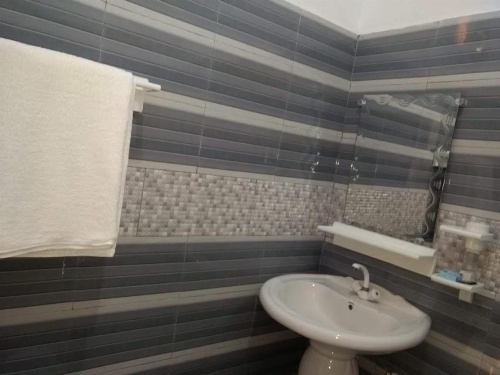 Hotel Defence Inn image 4